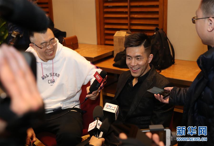 还通过对篮