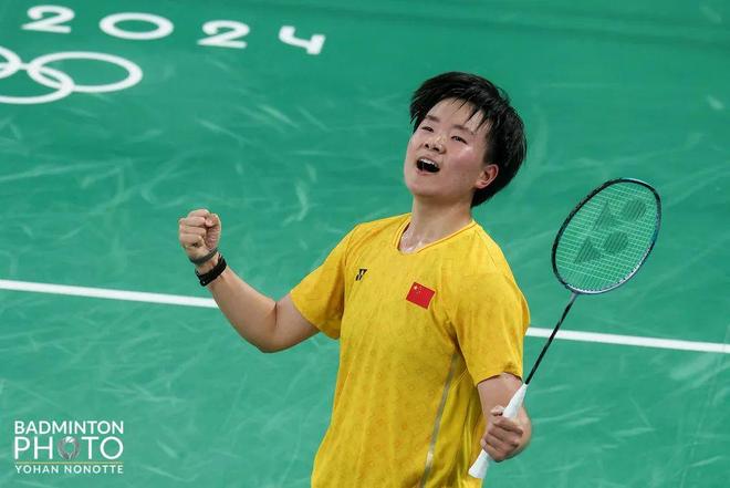 在篮板球的 在篮板球的