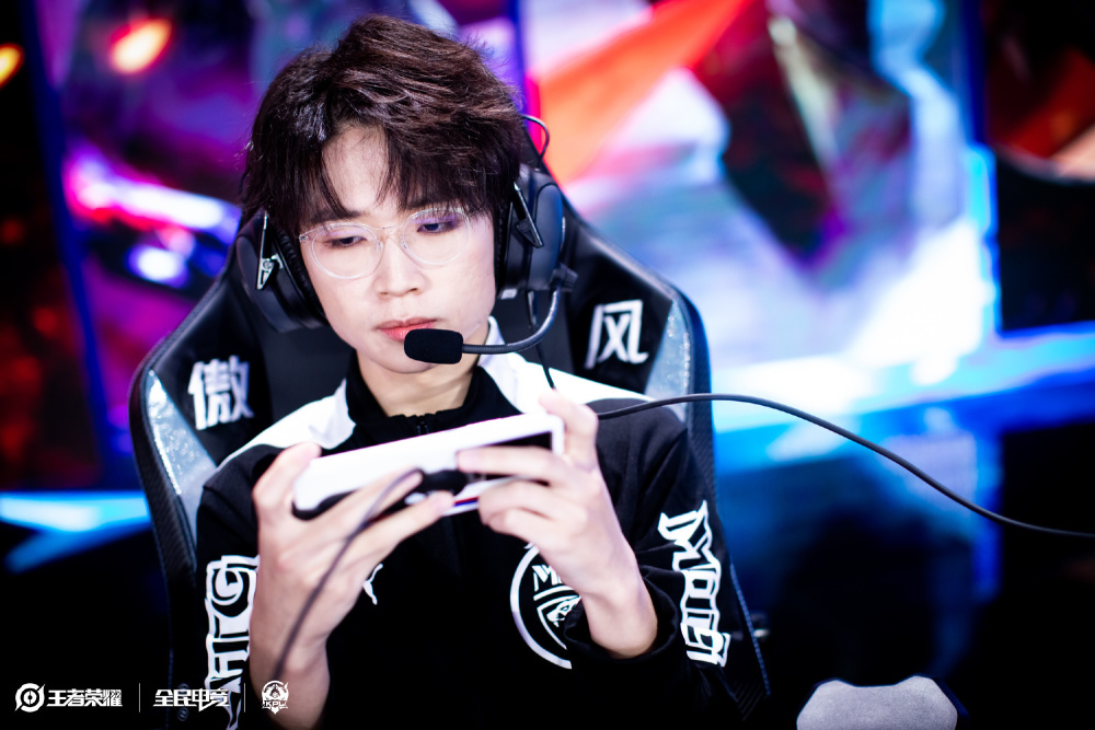 强势表现 强势表现