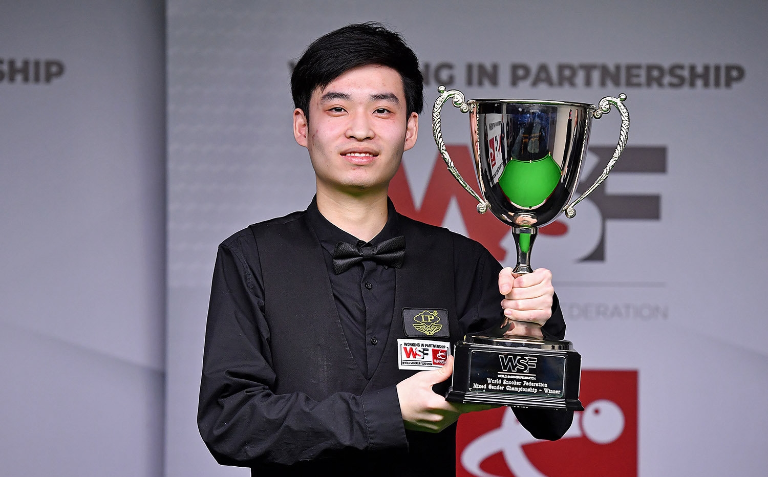 这既需要考 这既需要考