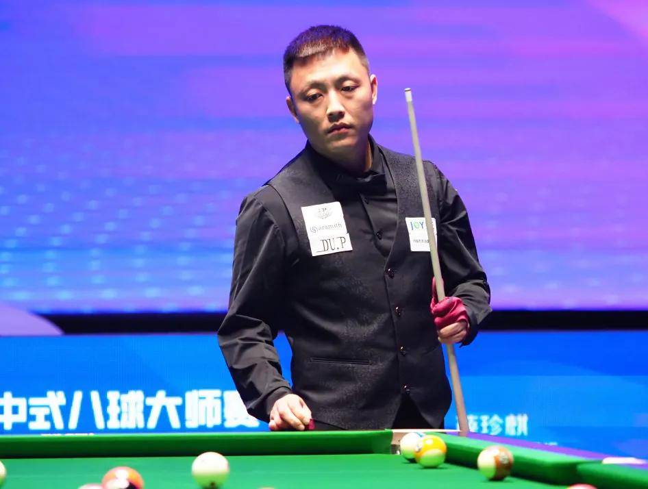 的背景下 的背景下